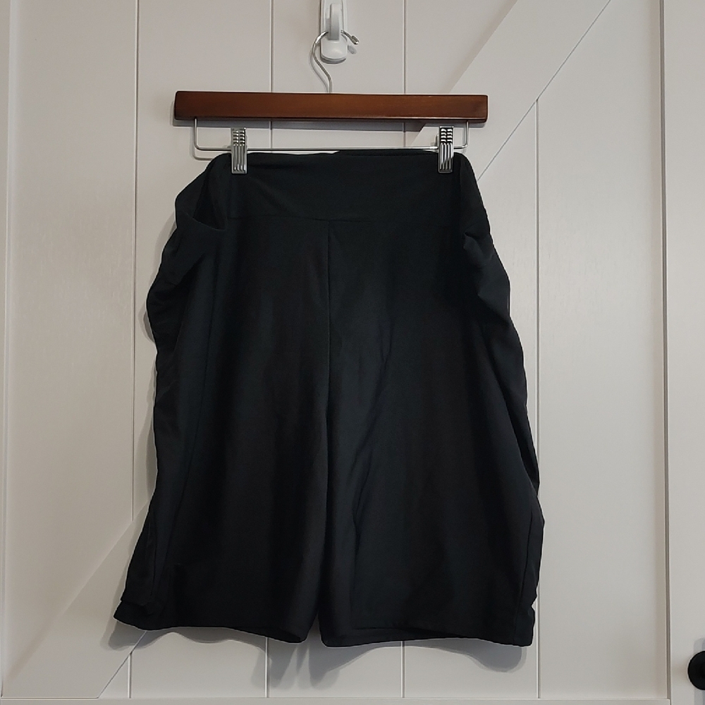 Kona Sol Black Bermuda Shorts Casual Fit